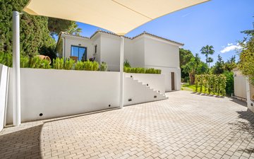 Property slide 19