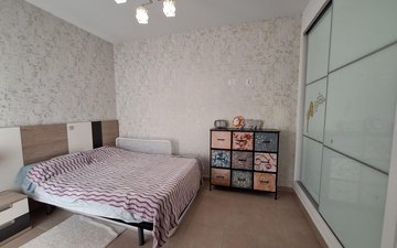 Property slide 17