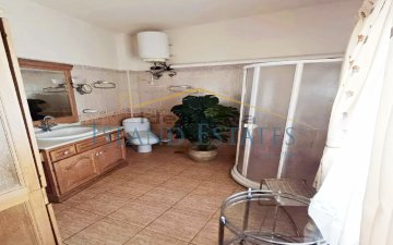 Property slide 17