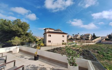 Property slide 10