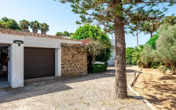 Property slide 23