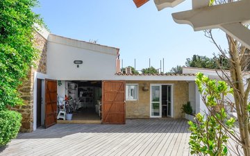 Property slide 24