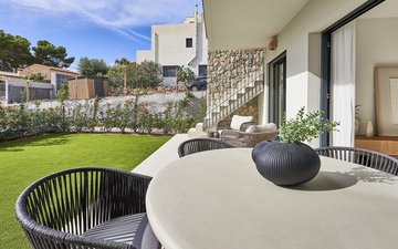 Property slide 4