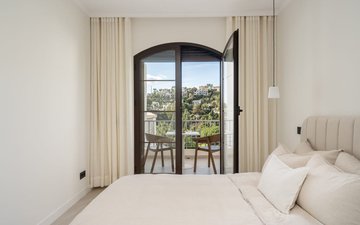 Property slide 18