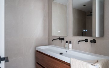 Property slide 22