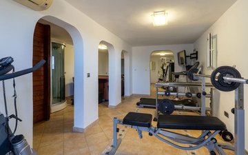 Property slide 18