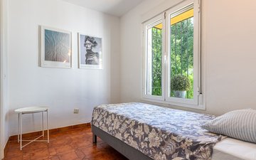 Property slide 26