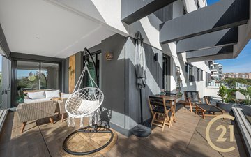Property slide 19