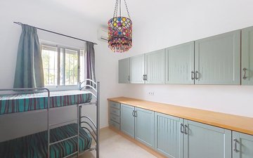 Property slide 10