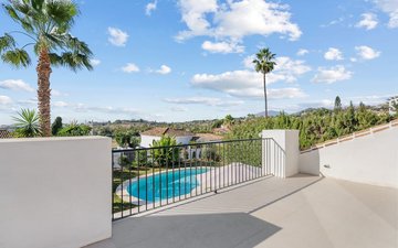 Property slide 16