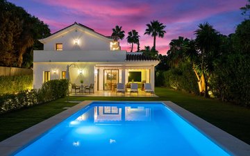 Property slide 17