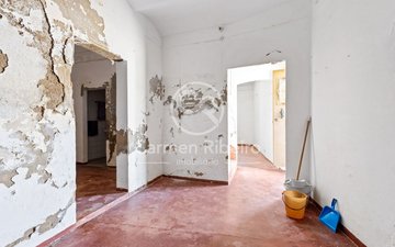 Property slide 4