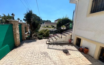 Property slide 5