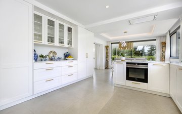 Property slide 25