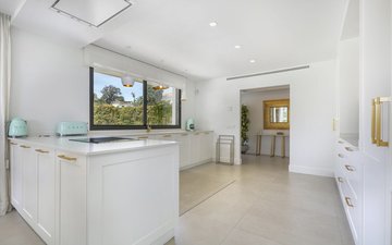 Property slide 19