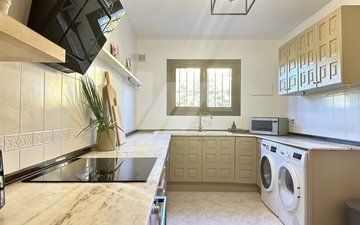 Property slide 14