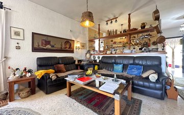 Property slide 15