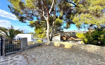 Property slide 15