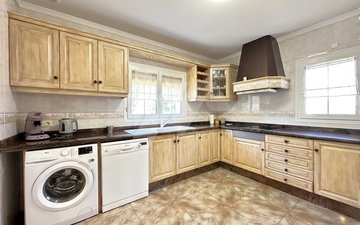 Property slide 14