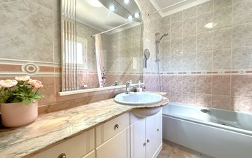 Property slide 15