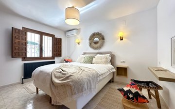 Property slide 4