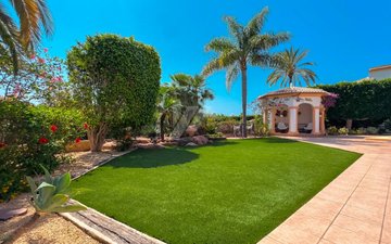 Property slide 18
