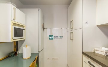 Property slide 32