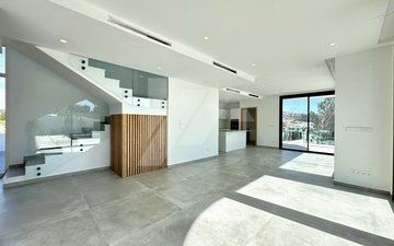 Property slide 4