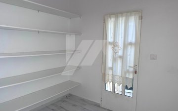 Property slide 16