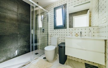 Property slide 17