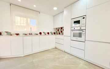 Property slide 14
