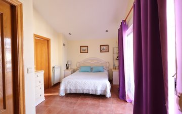 Property slide 14