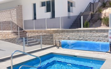 Property slide 21