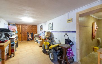 Property slide 18