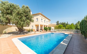 Property slide 39