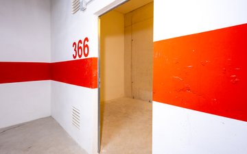 Property slide 32