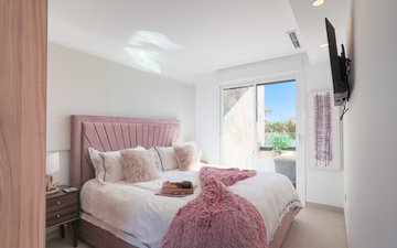 Property slide 18