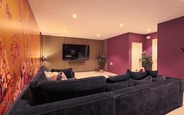 Property slide 32