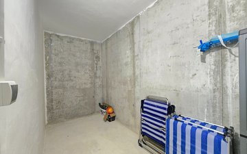 Property slide 22