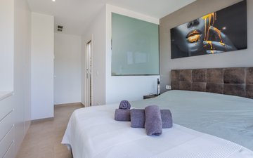 Property slide 19