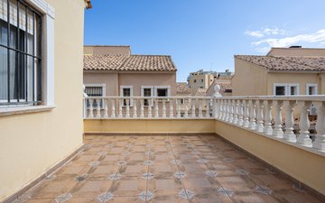 Property slide 16
