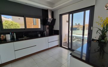 Property slide 6