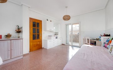 Property slide 22