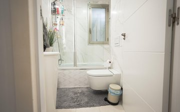 Property slide 24