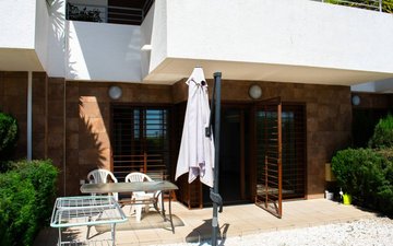 Property slide 18