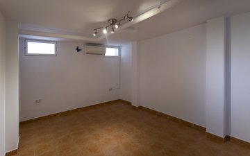 Property slide 39