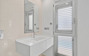 Property slide 22