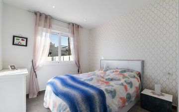 Property slide 14