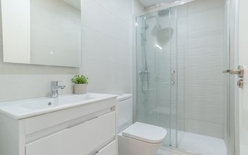 Property slide 32