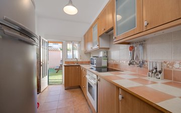 Property slide 17